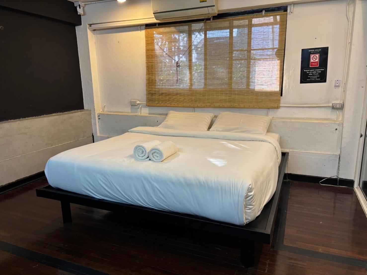 Kayan Hostel Chiang Mai Extérieur photo
